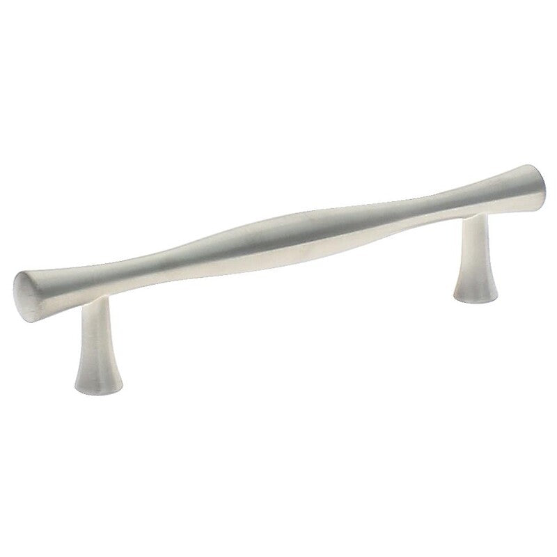Poignée bâton zamak finition nickelé brossé - longueur 130 mm entraxe 96 mm - 7061. materiel.ci - Côte d'Ivoire vous offre une sélection inégalée d'articles de quincaillerie en ligne en Côte d'Ivoire. commandez facilement et bénéficiez d'une livraison rapide et fiable.