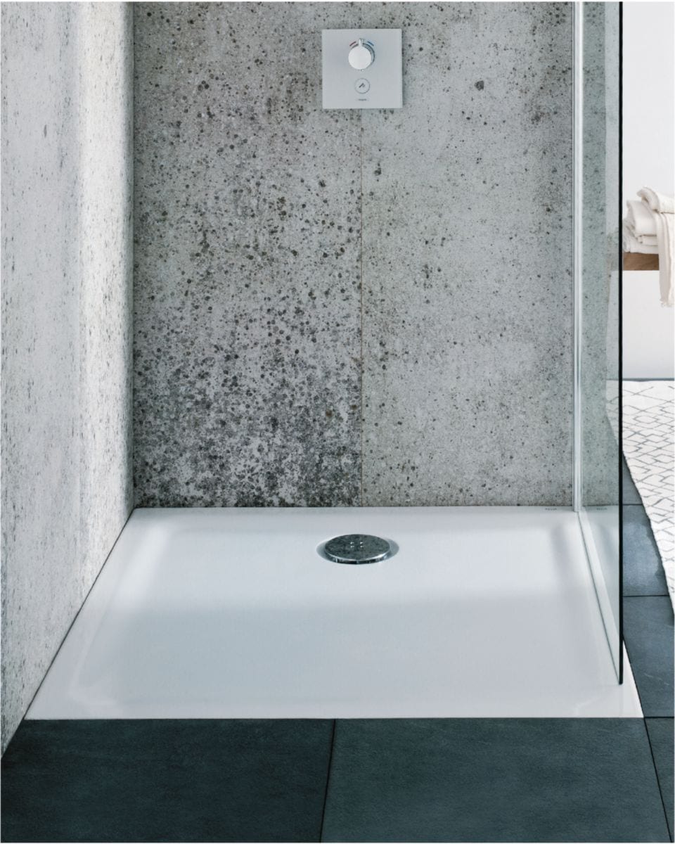 Receveur geberit prima devient renova céramique 80 x 80 ultra-plat à poser/à encastrer avec traitement antigliss émaillé 4 côtés traitement antiglis. optez pour materiel.ci - Côte d'Ivoire, votre boutique en ligne de quincaillerie en Côte d'Ivoire, pour des produits de qualité et un service client irréprochable.
