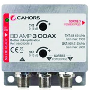 Amplificateur tnt+ sat 1 entrée 2 sorties  gain max tnt 19 db sat 28 db. disponible abidjan cote d'ivoire.