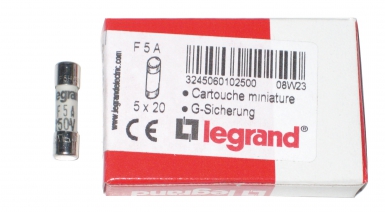 Cartouche cylindrique corps céramique 250 v calibre 5x20 200 ma. disponible abidjan cote d'ivoire.