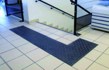 Dalles podotactiles auto-adhésives dim. disponible abidjan cote d'ivoire.