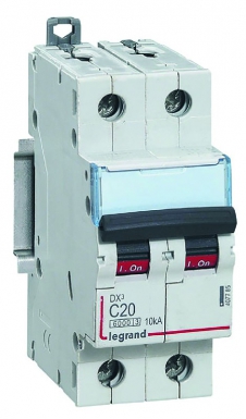 DISJONCTEUR DX³6000 10KA ARRIVÉE HAUTE ET DÉPART BAS À VIS 2P 230V~ À 400V~ - 16A - COURBE C - 2 MODULES. Quincaillerie Sénégalaise, c'est votre partenaire pour des équipements de qualité en plomberie, bâtiment et industrie. Profitez de nos prix compétitifs et d'un service client dédié.