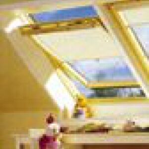 Fenêtre velux basculante confort ggl ck 02 bois massif vitrage isolant lxh: 55x78 cm. disponible abidjan cote d'ivoire.