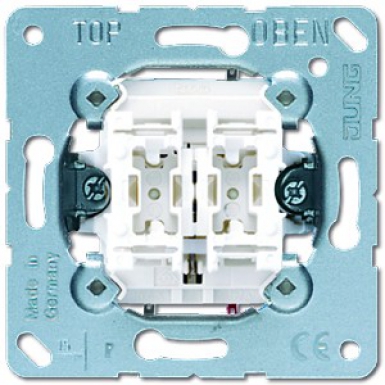 INTERRUPTEUR POUR CDE. VR-STORE 10AX 250V CONNEXION RAPIDE. Avec Quincaillerie Sénégalaise, équipez-vous des meilleurs outils et équipements pour vos projets industriels. Nous assurons une livraison rapide et un service client de qualité. Faites confiance à notre expertise.