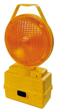 LAMPE DE SIGNALISATION CLIGNOTANTE AUTO., ROTATION DU DIFFUSEUR SUR 360°, 2 PILES 6V. Avec Quincaillerie Sénégalaise, équipez-vous des meilleurs outils et équipements pour vos projets industriels. Nous assurons une livraison rapide et un service client de qualité. Faites confiance à notre expertise.