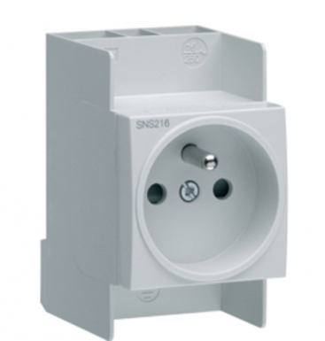 Prise de courant 10/16 a bipolaire + terre 230 v ~ avec alvéole protégées. disponible abidjan cote d'ivoire.