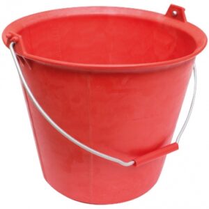 Seau de maçon renforcé plastique rouge - contenance 13 litres - fixation par bouterollage. disponible abidjan cote d'ivoire.