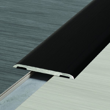 Seuil extra-plat 40x2 mm x 2,70 m adhésivé butyle aluminium anodisé noir brossé. disponible abidjan cote d'ivoire.